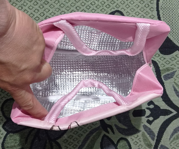 Lonchera Térmica Labubu Rosado 4